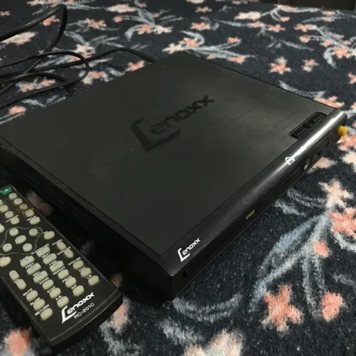 Aparelho DVD Lenoxx Com defeito