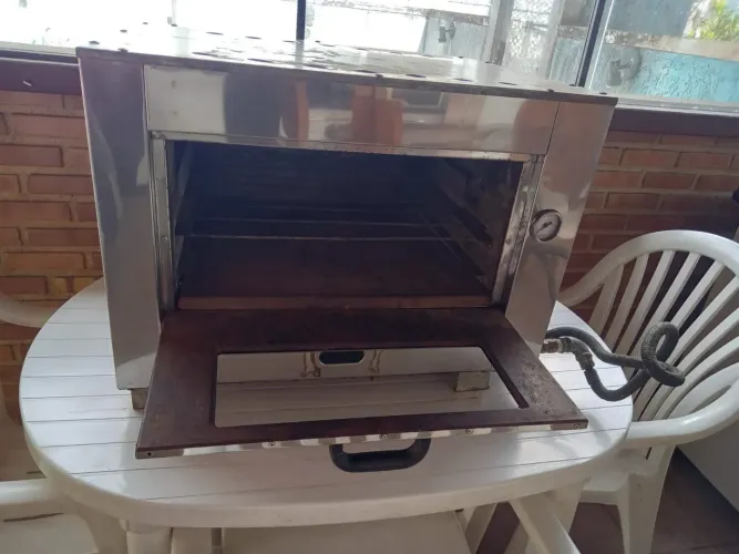 Forno Industrial em inox a gás Usado em Ótimo Estado