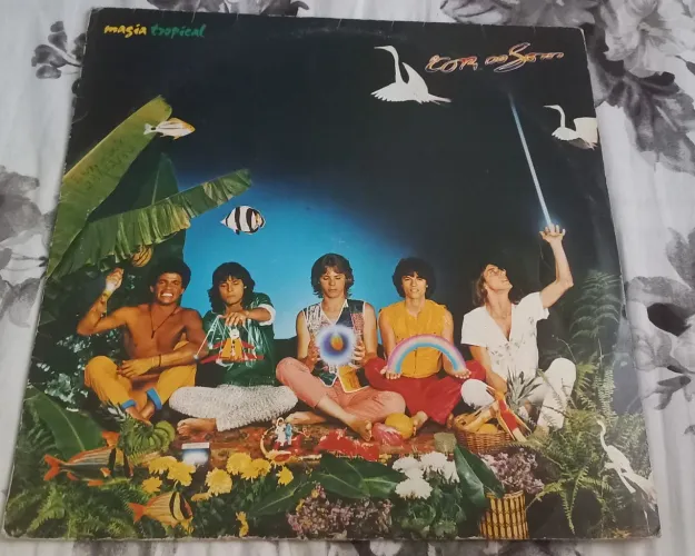 LP disco vinil a cor do som Magia Tropical MPB toca disco radiola vitrola som 3x1 antigo 