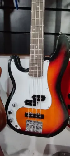 Baixo Strinberg Canhoto Precission Bass 4 cordas passivo