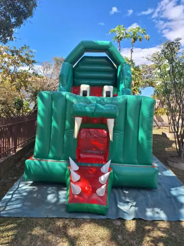 Brinquedos infláveis para festas