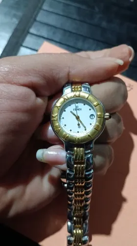 Relógio de quartzo data aço inoxidável 34 mm raro FENDI 900G prata dourada