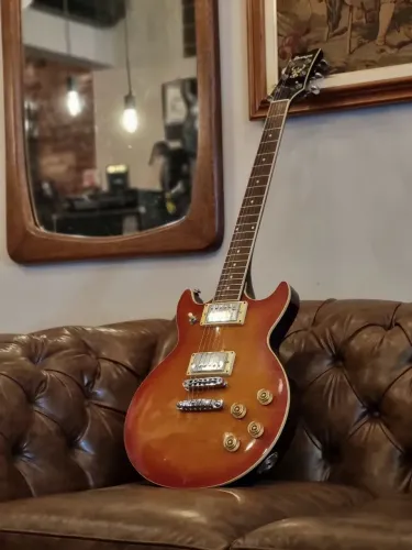 Guitarra Ibanez Artist AR200