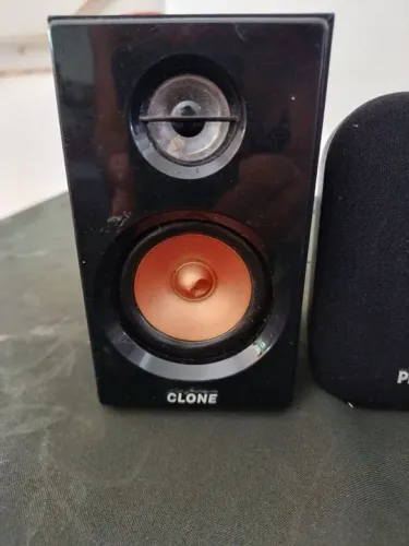 Valor pra todo o lote Caixas de Som Clone 2.1