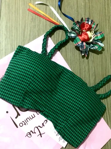 Blusa Cropped Xadrez verde + acessório para cabelo - SÃO JOÃO