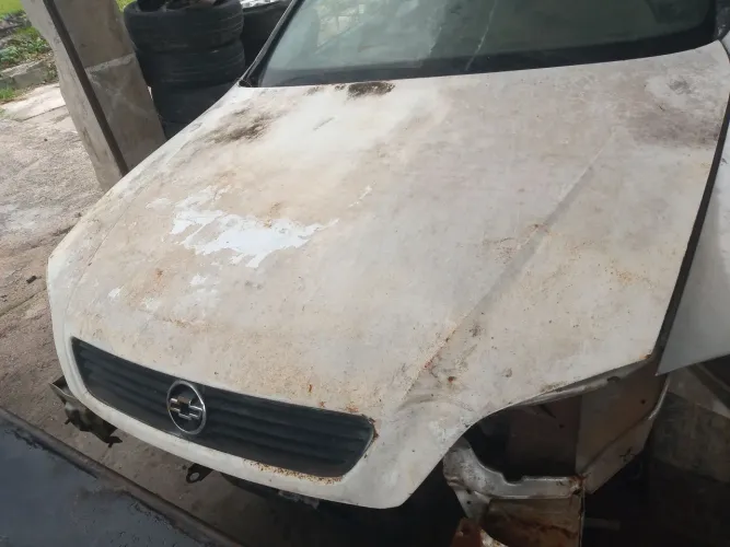 Capô Chevrolet Astra 99/2000
