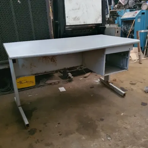 Mesa Bancada Usada