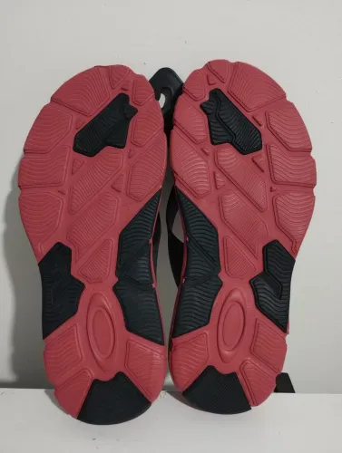 Chinelo Oakley
