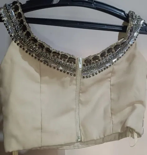 Conjunto de festa saia e croped 