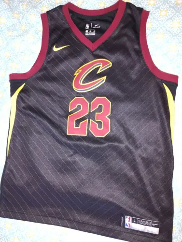 Camiseta de basquete Cleveland Cavaliers LeBron James nº 23