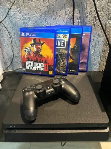Ps4 slim 1Tb