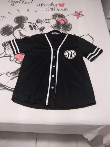camiseta basebol