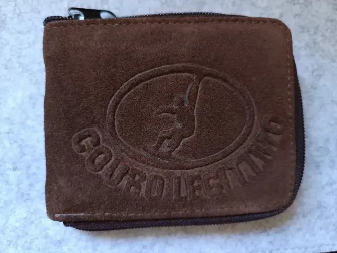 Carteira em Couro Legítimo - Várias Divisórias - Porta Moedas - Zíper - Nova