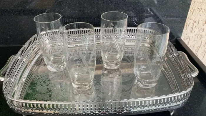 conjunto 4 lindos copos de cristal década de 70! Preço final R$ 220,00
