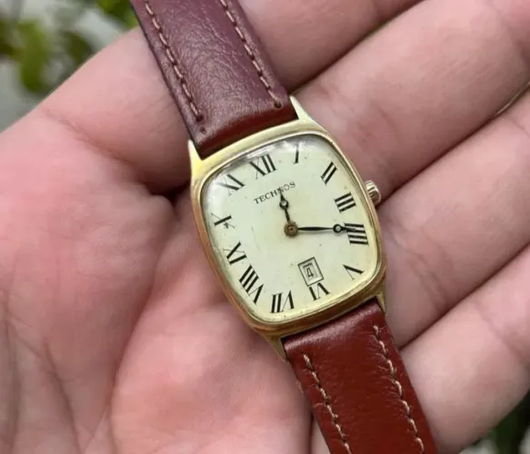 Relógio vintage technos