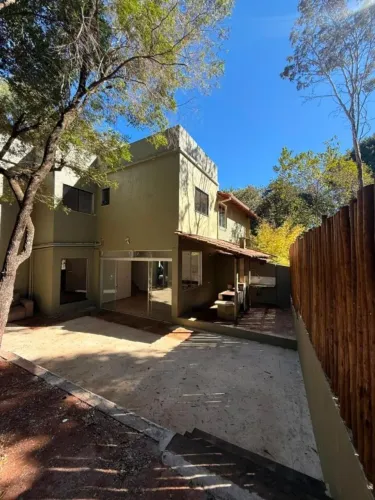 Casa de Condomínio com 5 quartos à venda em Brumadinho