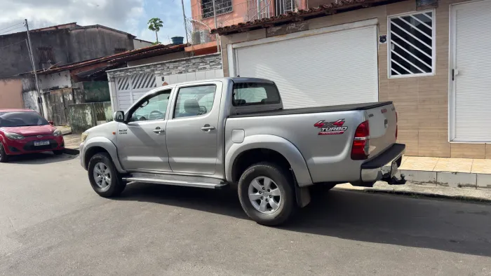 Rodas da hilux aro 16, aceito cartão.