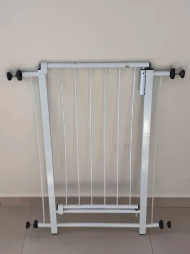 Portãozinho grade de proteção para criança e pets.