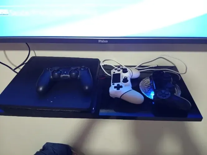Play 4