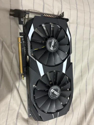 Rx580 (faltando componentes)