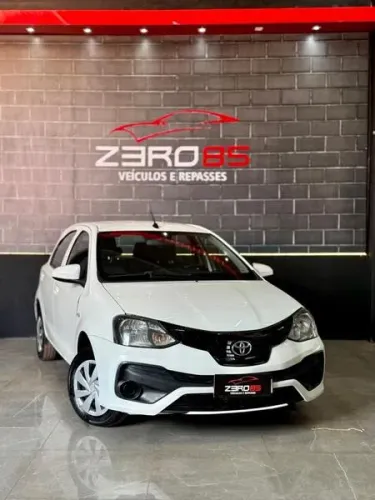 Toyota Etios 1.3 Flex 16V 5P Mec. 2020