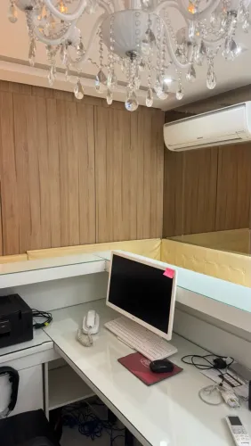 PASSO O PONTO DE CLÍNICA DE ESTÉTICA COMPLETA E EQUIPADA