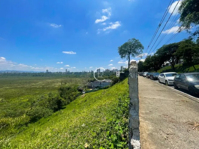 3 Terrenos à venda com vista permanente para o Banhado, com 1970 m² por R$ 2.025.000 - Jar