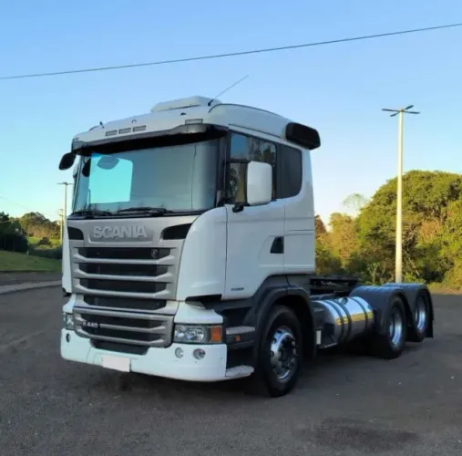 scania r440 6x2 ano 2012