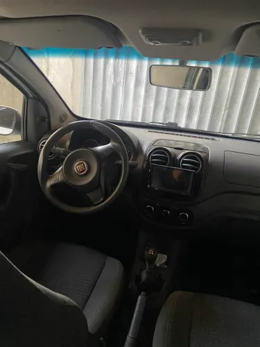 Fiat Palio Attractive 1.0 EVO Fire Flex 8V 5P 2016