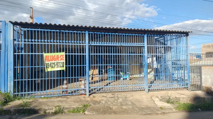 Alugo loja na QR 501, conj 16, casa 13