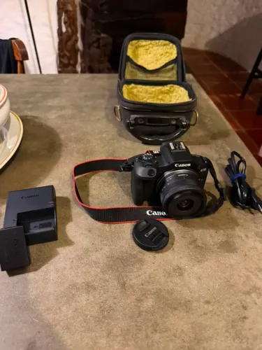 Máquina Fotográfica Canon 
