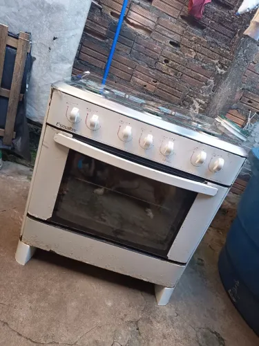Vendo Fogão 6 bocas!