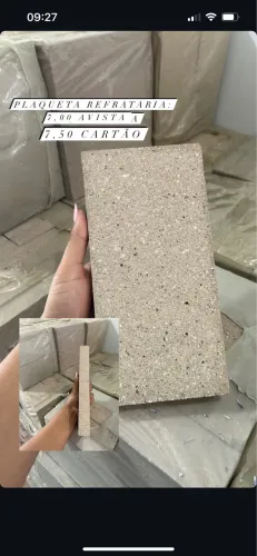 Plaqueta e tijolo refrátario