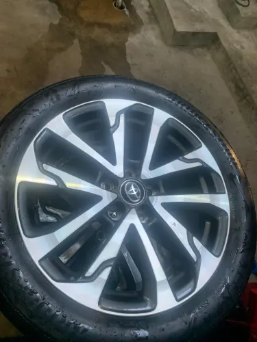 Roda Corolla 18