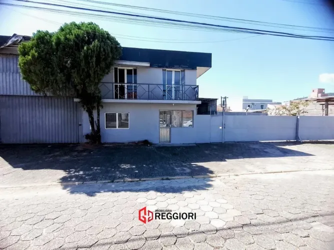 GALPAO COM 1440M2 EM CAMBORIU BAIRRO LIDIA DUARTE -PROXIMO A BR 101