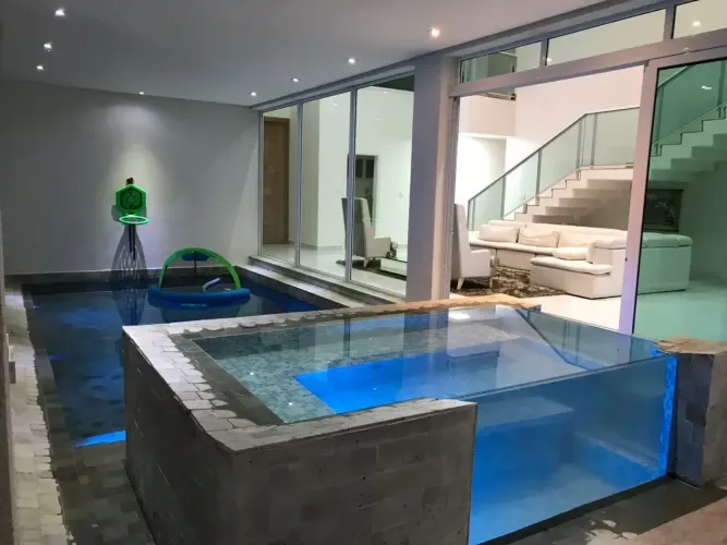 CASA/SOBRADO DE ALTO PADRÃO - CONDOMÍNIO CHÁCARA SERIMBURA - URBANOVA - SÃO JOSÉ DOS CAMPO