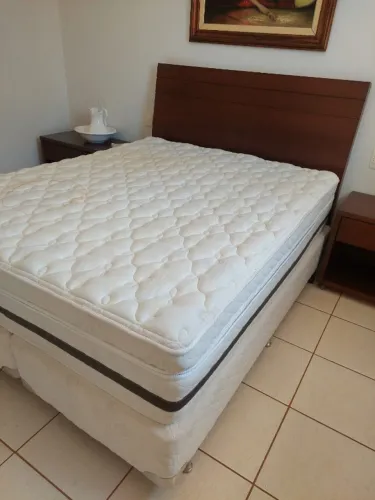 Cama Box Queen Size Completa Sealy (Molas Pocket + Látex 36cm) Base Bipartida