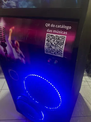 Maquina de som e karaokê