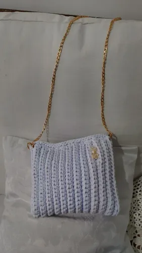 Bolsa artesanal altura 20 por 21