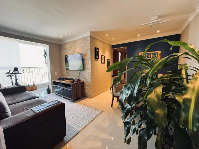 Apartamento mobiliado à venda com 2 dormitórios e 1 vaga na Vila Guilherme