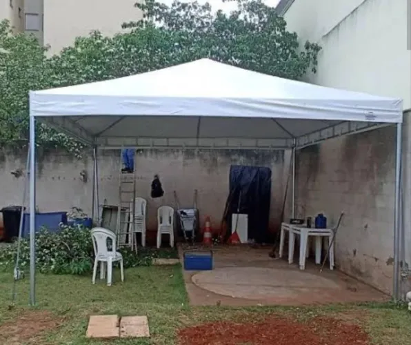 TENDAS NA PROMOÇÃO FERRO OU ALUMÍNIO