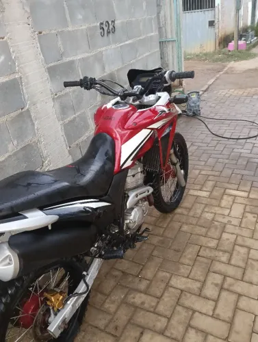 Vendo xre300 2011