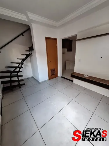 CASA EM CONDOMINIO PARA LOCAÇÃO l 2 DORMITORIO l 1 VAGA - VILA CARRÃO
