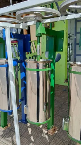 MÁQUINA PARA BATER AÇAÍ 