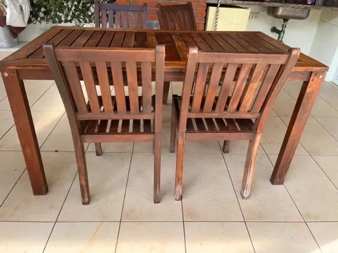 Mesa e Cadeiras para Varanda