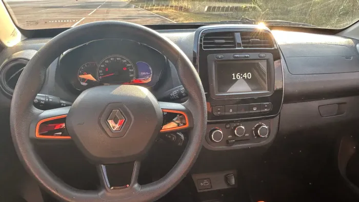 Renault Kwid Outsider 1.0 Flex 12V 5P Mec. 2022