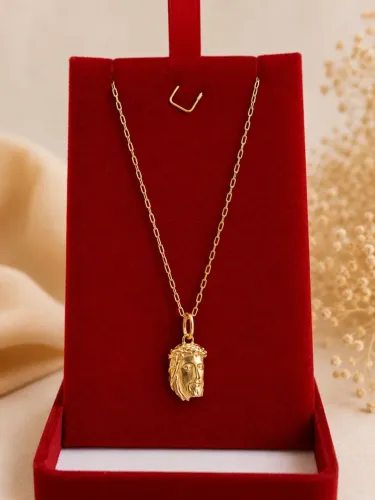Cordão em ouro 18k com pingente face de Cristo