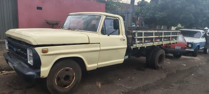Camioneta f350 carroceria de madeira e prancha para guincho 