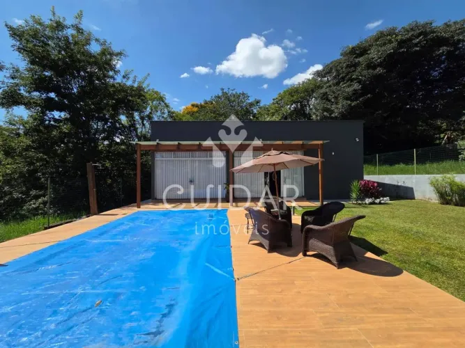 Edícula mobiliada à venda no Condomínio Canto da Siriema