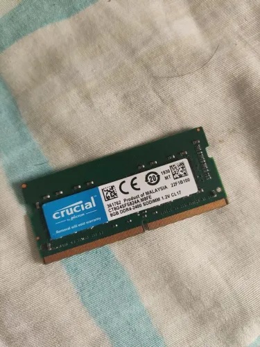 Memória 8GB DDR4 Crucial 2400Mhz